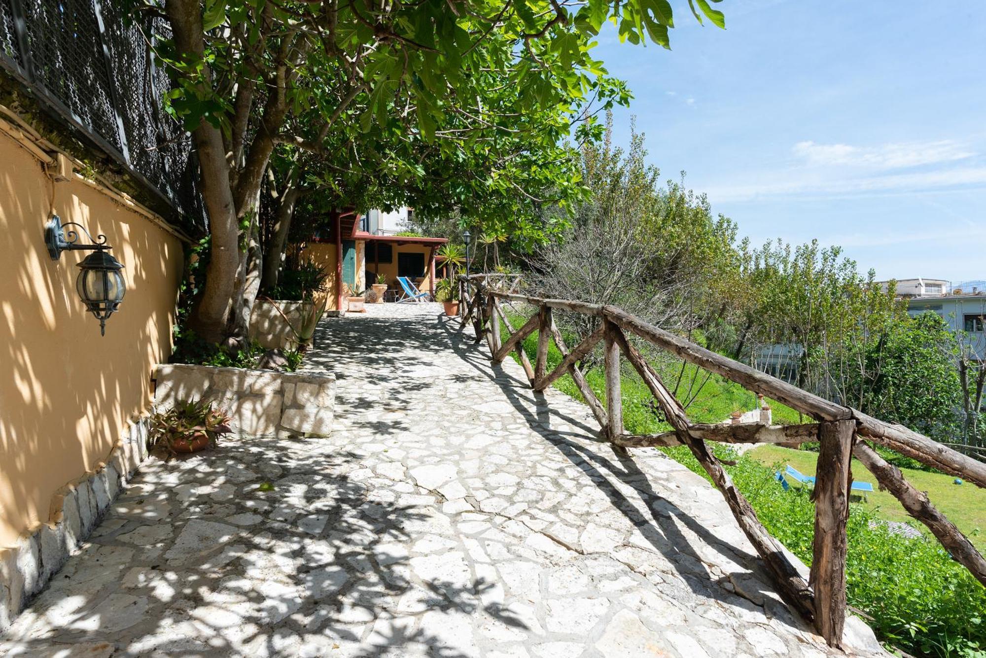 B&B La Nave Наполи Екстериор снимка
