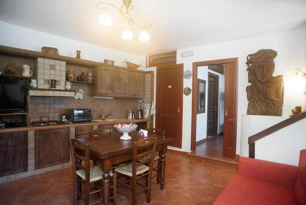 B&B La Nave Наполи Екстериор снимка